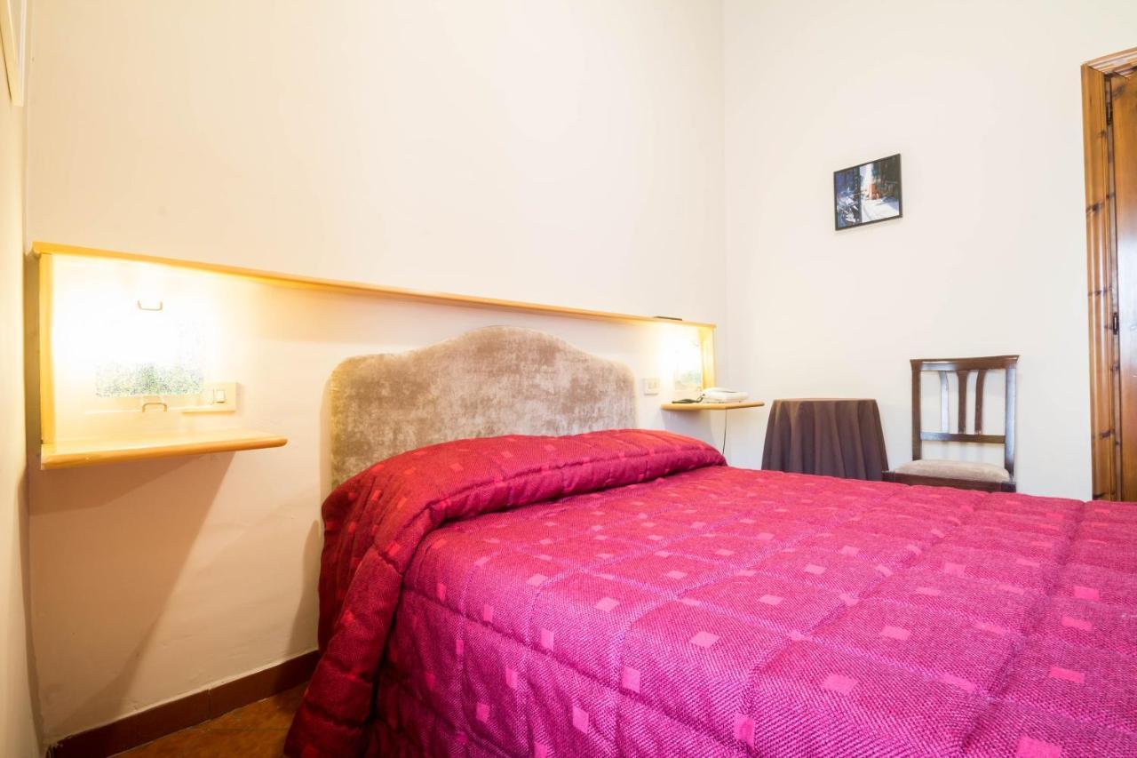 Hotel Alle Vecchie Arcate Pescasseroli Exteriör bild